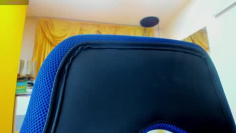 E L I A S online show from February 28, 2025, 6:54 am