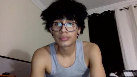 eliasssandres online show from November 19, 2025, 4:01 am
