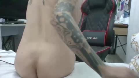 elico_whore online show from December 1, 2025, 3:50 pm