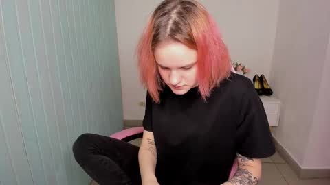 Snapshot of elieiza_xo chatting on October 4, 2025, 10:02 am elieiza_xo online show from October 4, 2025, 10:02 am