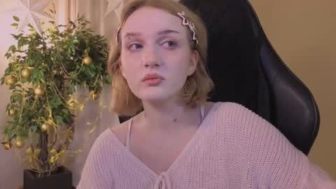 Ellie online show from December 18, 2025, 5:24 am