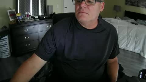 Snapshot of elierpons73 chatting on May 21, 2026, 7:32 pm elierpons73 online show from May 21, 2026, 7:32 pm