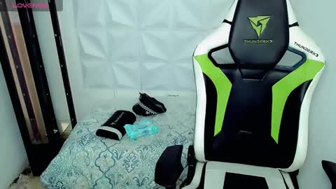 bby-santy online show from December 11, 2024, 1:06 pm