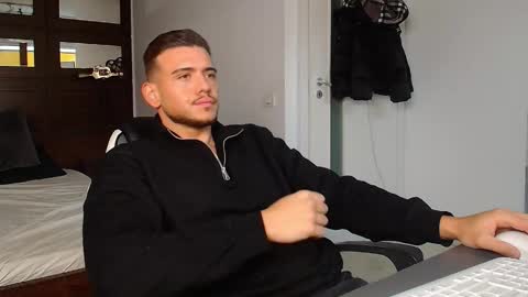 ElijahThorne online show from January 15, 2026, 6:29 am