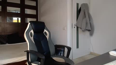 ElijahThorne online show from February 3, 2026, 6:40 am