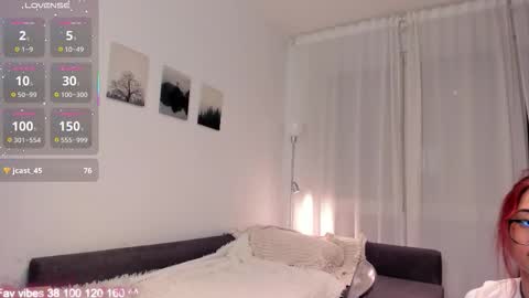 Hey Im Elizzi. Lets have fun and enjoy together  online show from September 28, 2025, 12:05 am