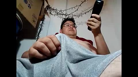 Snapshot of elimposstor chatting on December 16, 2024, 1:43 pm elimposstor online show from December 16, 2024, 1:43 pm