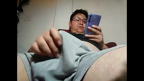 Snapshot of elimposstor chatting on January 14, 2025, 1:58 am elimposstor online show from January 14, 2025, 1:58 am