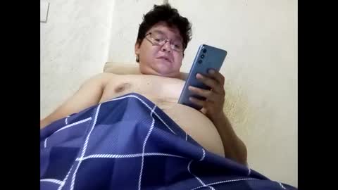 Snapshot of elimposstor chatting on September 18, 2025, 2:08 pm elimposstor online show from September 18, 2025, 2:08 pm