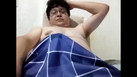 Snapshot of elimposstor chatting on October 15, 2025, 7:19 am elimposstor online show from October 15, 2025, 7:19 am