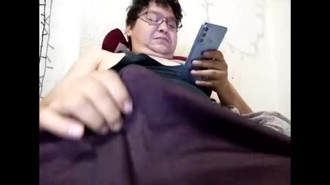 Snapshot of elimposstor chatting on January 8, 2026, 1:13 pm elimposstor online show from January 8, 2026, 1:13 pm