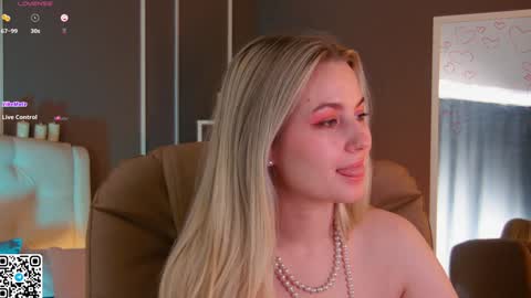 Elina online show from February 5, 2025, 7:29 am