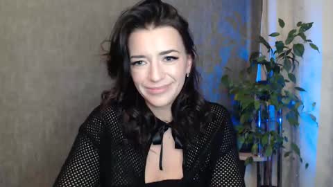 Snapshot of elinapretty chatting on November 8, 2025, 11:58 pm Elina online show from November 8, 2025, 11:58 pm