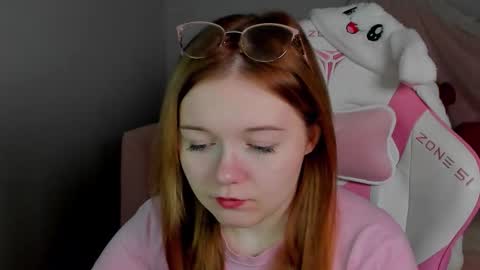 elinavale online show from March 3, 2026, 5:13 am