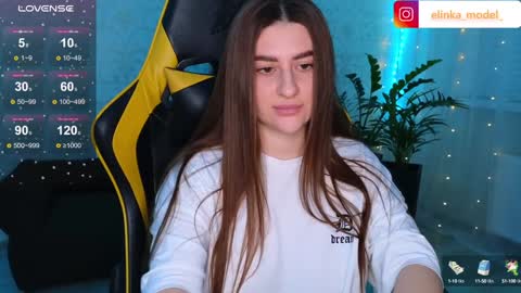 Elina online show from December 3, 2024, 6:38 pm