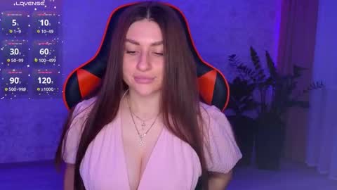 Elina online show from October 12, 2025, 5:45 pm