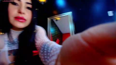 Elinne hendrix  online show from October 25, 2025, 12:56 pm