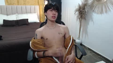 Snapshot of elio_collem chatting on November 13, 2025, 5:50 am ELIO online show from November 13, 2025, 5:50 am