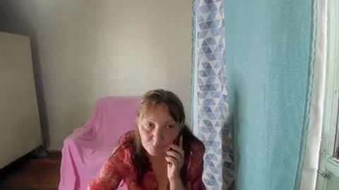 Snapshot of elis_gabbi chatting on May 16, 2026, 12:18 am Elis online show from May 16, 2026, 12:18 am