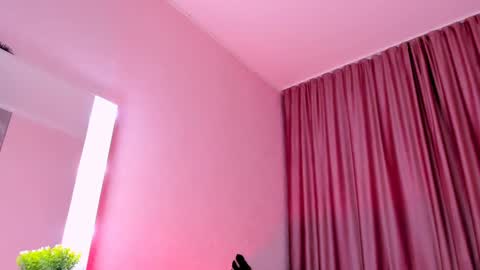 Snapshot of elis_miracle chatting on December 15, 2024, 11:23 am Elizabeth online show from December 15, 2024, 11:23 am