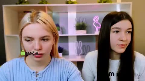 elis_sunny online show from February 3, 2026, 6:40 am