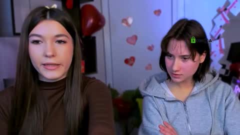 elis_sunny online show from February 11, 2026, 12:21 pm