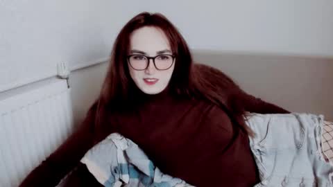 Snapshot of elisa_2001 chatting on October 20, 2025, 6:52 pm Liza online show from October 20, 2025, 6:52 pm