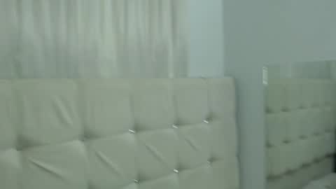 Snapshot of elisa_diaz_14 chatting on December 7, 2024, 5:04 am Elisa Diaz online show from December 7, 2024, 5:04 am