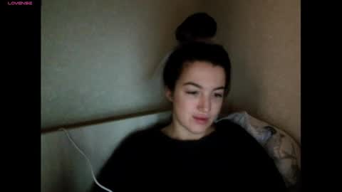 elisa_dove208 online show from November 17, 2025, 2:50 am