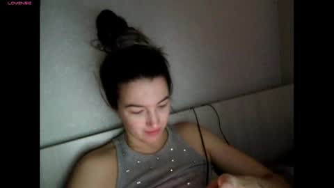 elisa_dove208 online show from December 22, 2025, 4:53 am