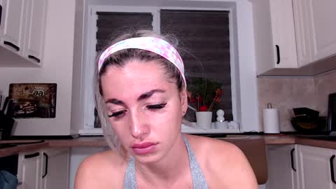 elisabeth_jason online show from January 24, 2025, 4:48 am