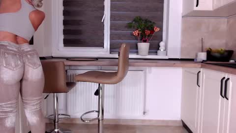 elisabeth_jason online show from March 2, 2025, 5:44 am