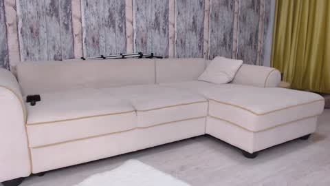 elisabeth_jason online show from September 24, 2025, 3:21 am