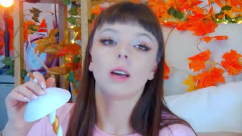 ElisabethDavis online show from October 15, 2025, 10:32 pm