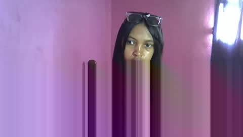 elisah01 online show from April 6, 2026, 5:41 am