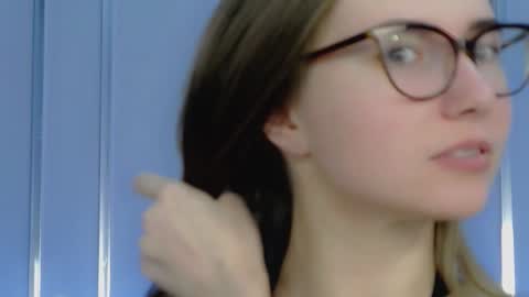 Elison online show from November 28, 2025, 7:22 am