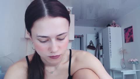 Elis online show from March 26, 2026, 5:57 am