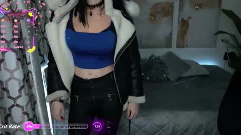 Snapshot of eliseroyalty chatting on December 16, 2025, 2:11 pm EliseRoyalty online show from December 16, 2025, 2:11 pm