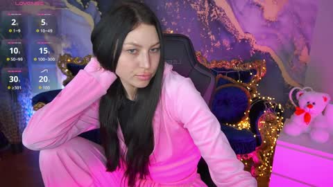 elisevelour online show from April 5, 2026, 12:35 pm