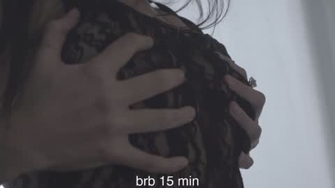 Snapshot of elisonnina chatting on December 15, 2024, 10:37 pm Nina online show from December 15, 2024, 10:37 pm