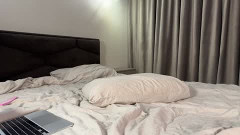 Snapshot of elisonnina chatting on January 18, 2025, 9:02 pm Nina online show from January 18, 2025, 9:02 pm