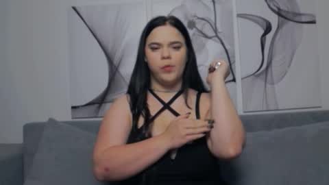 Snapshot of eliss_mystery chatting on November 8, 2025, 3:45 pm Eliss online show from November 8, 2025, 3:45 pm