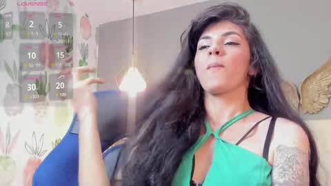 E L I S S A online show from December 20, 2024, 7:28 pm