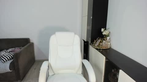 Snapshot of elissavibe chatting on February 20, 2025, 10:48 pm Elisa  Promotion   online show from February 20, 2025, 10:48 pm