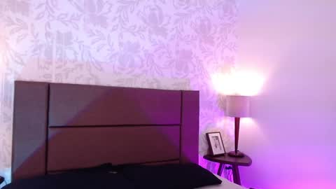 Eliza online show from January 29, 2025, 7:22 pm