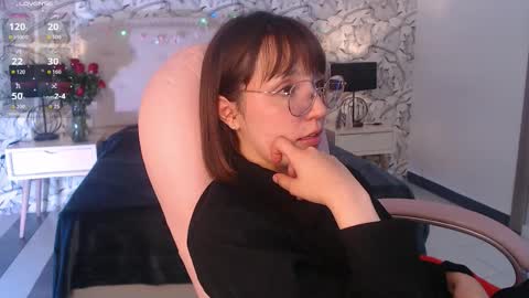 Eliza online show from November 25, 2025, 7:14 pm