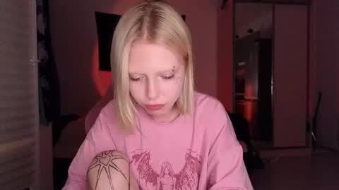 Elizabeth online show from October 9, 2025, 6:17 pm