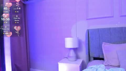 elizabeth online show from December 19, 2025, 7:32 pm