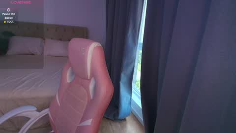 Elezabeth online show from April 7, 2026, 11:43 am