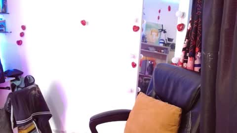 Snapshot of elizabeth_martinez98 chatting on February 27, 2025, 7:26 pm Elizabeth Martinez online show from February 27, 2025, 7:26 pm